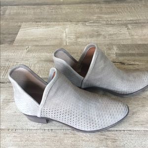 Lucky bootie size 7 1/2